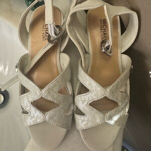 Girls Michael Kors sandals white/silver. Brand new in box size 1